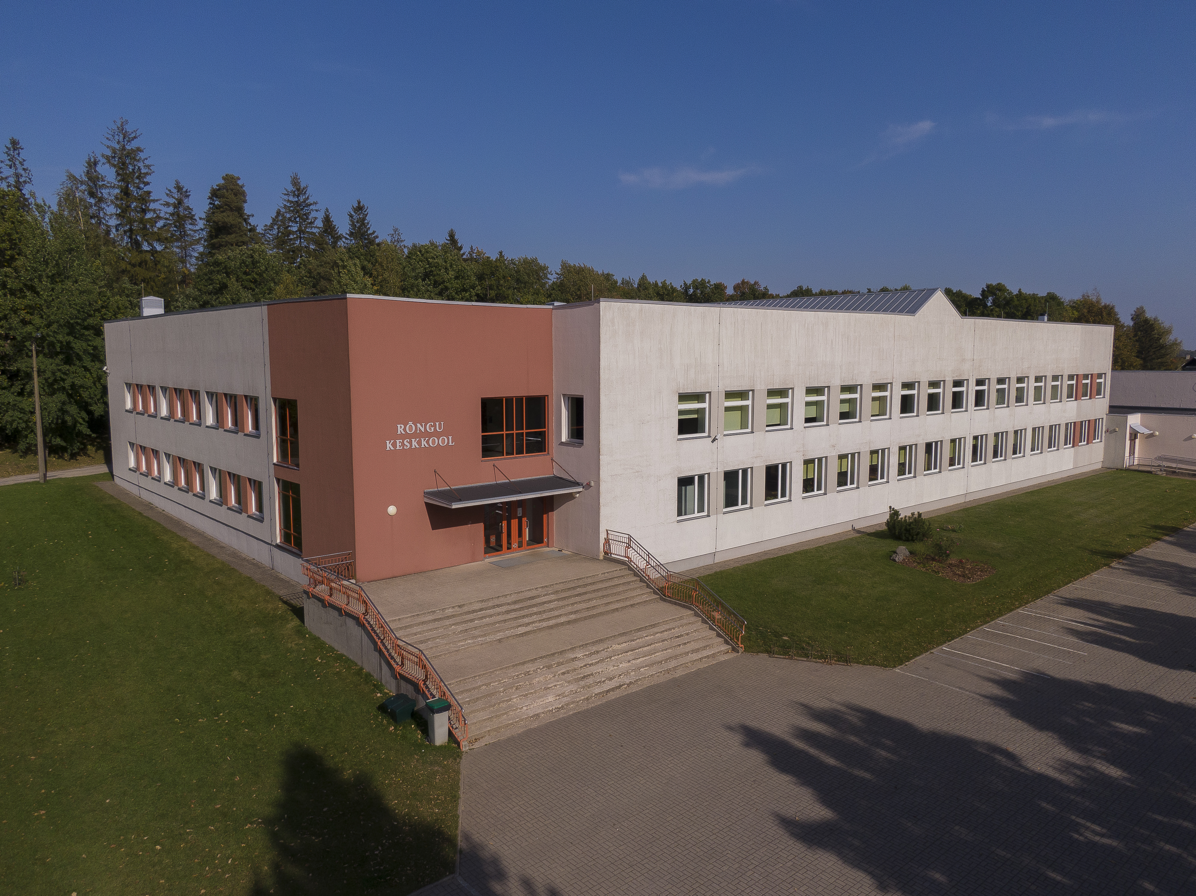 Rõngu Keskkooli õppehoone