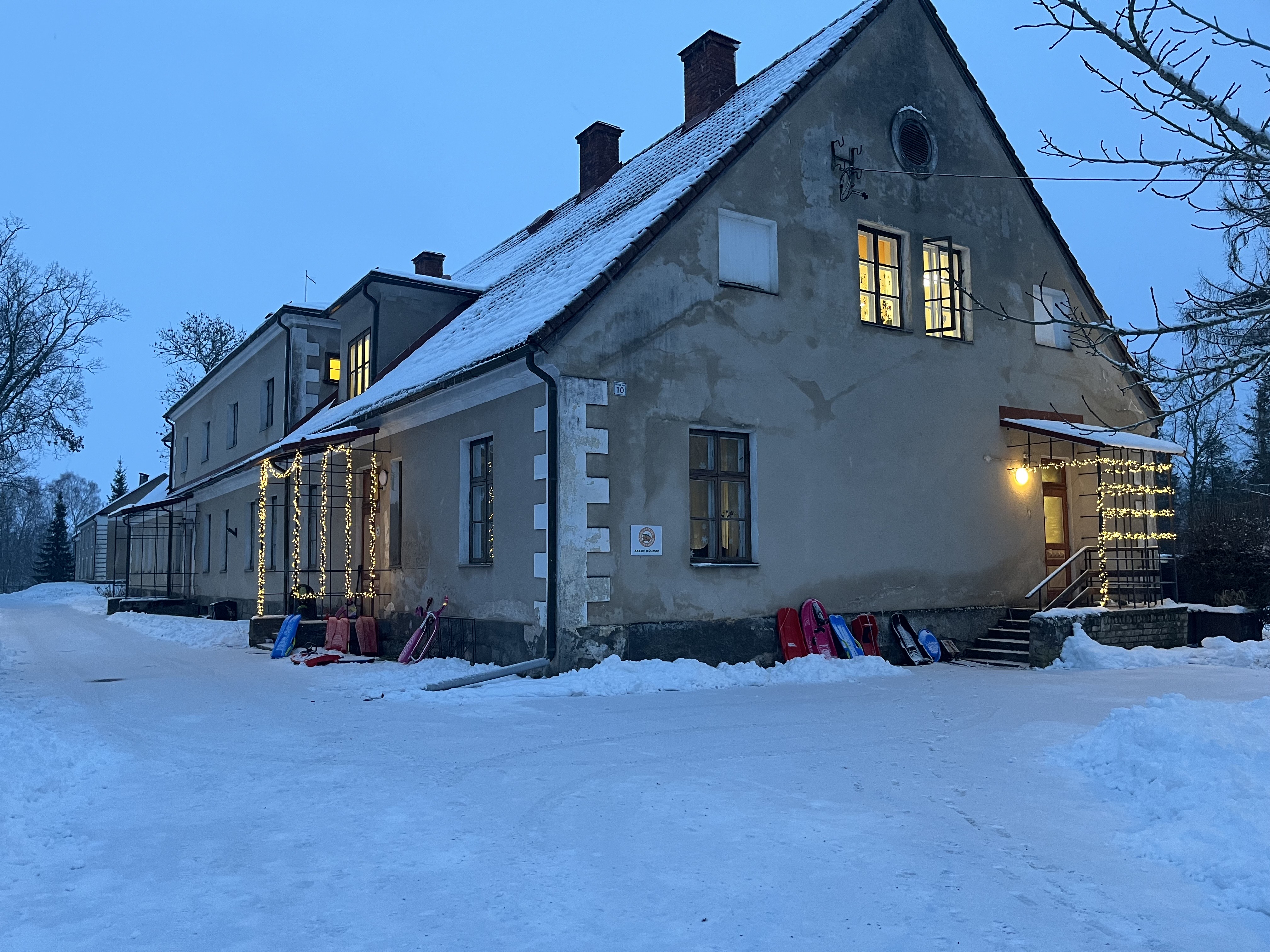 Aakre mõisa hoone